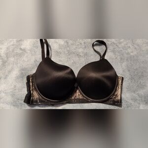 Victoria Secret black bra with lace size 36Dad